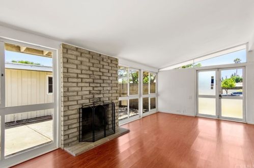 1129 Vermont Ave, Anaheim CA  92802-1825 exterior