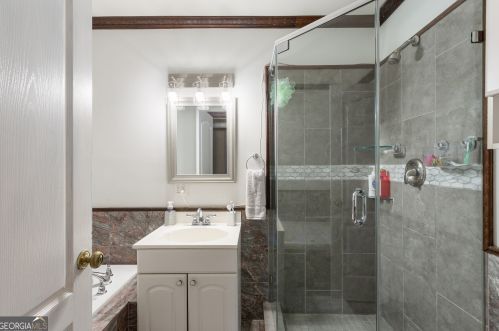 719 Hamilton Ave, Atlanta GA  30344-4144 exterior