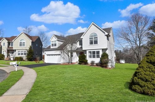 125 Pond Pl, Middletown, CT 06457-8736