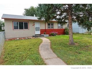 318 Mount View Ln, Fountain, CO 80817-1728