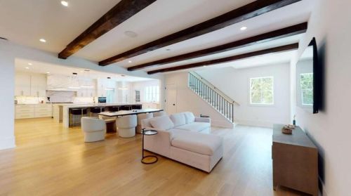 3206 Arden Rd, Atlanta GA  30327-1262 exterior