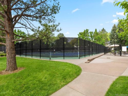 7462 Monaco St, Englewood CO  80112-1302 exterior