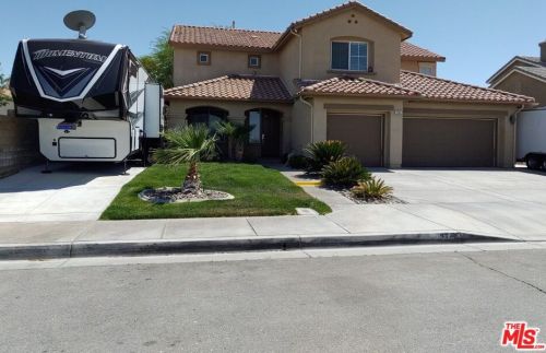 3744 Newgrove St, Lancaster, CA 93536-8526