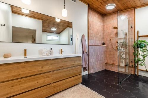 2334 Cortez Way, Atlanta GA  30319-3914 exterior