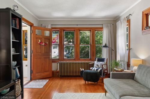 1382 Juliet Ave, Saint Paul MN  55105-2501 exterior