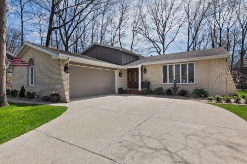 4867 84th Ct, Crown Point, IN 46307-1410