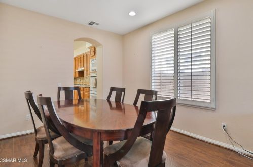 735 Eisenhower Way, Simi Valley CA 93065-8361 exterior