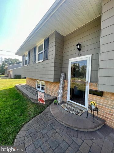 82 Lexington Ave, Lumberton Township, NJ 08048-1604