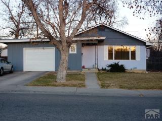 18 Macnaughton Rd, Pueblo, CO 81001-1731