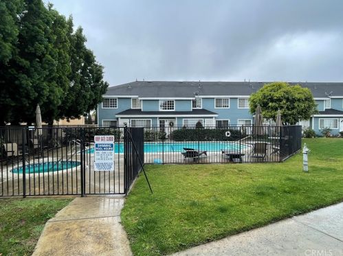 11650 Lakewood Blvd, Downey, CA 90241-5271