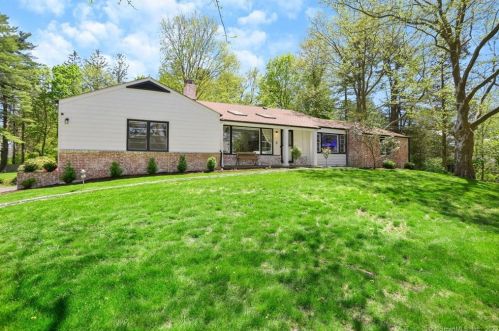 3 Thistle Ln, Wilton, CT 06897-4126