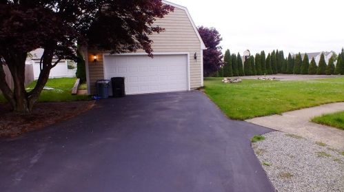 10 Thompson Ave, Westerly RI  02891-2021 exterior