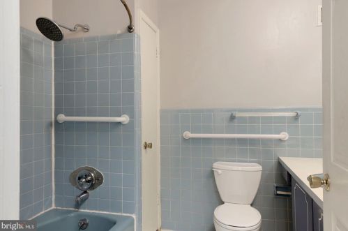 13908 Gate Dr, Silver Spring MD 20906-2208 exterior