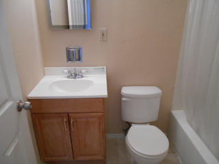 11705 El Camara Dr, Florissant MO  63033-8114 exterior