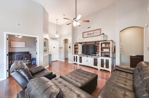10432 Winding Passage Way, Fort Worth TX  76131-3986 exterior