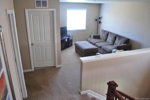 6674 Kellerman Way, Aurora CO 80016-6199 exterior