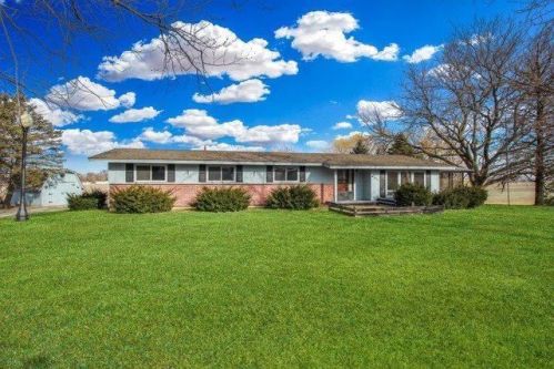 611 Main St, Woodbine, IL 61085-1121