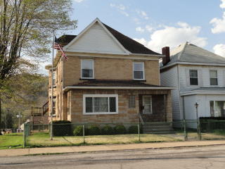 218 Grant St, Newell, WV 26050-1251