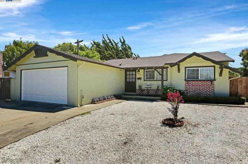 1528 Seaver Ct, Hayward, CA 94545-2553
