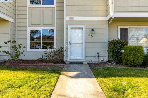 1224 Spring Valley Cmn, Livermore, CA 94551-6759