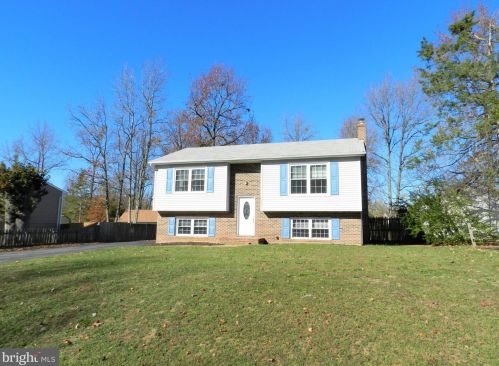 111 Sagun Dr, Fredericksburg, VA 22407-1418