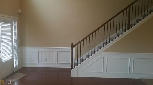 115 Trevers Lake Dr, Porterdale, GA 30016-1992