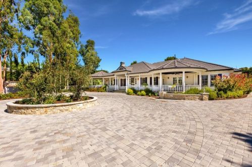 1015 Tiger Tail Dr, Riverside CA  92506-5423 exterior