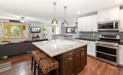 4697 141st St, Saint Paul MN  55124-7742 exterior