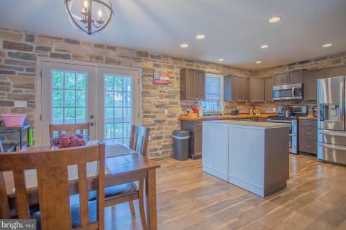 116 Solomons Ct, Hedgesville WV  25427-3723 exterior