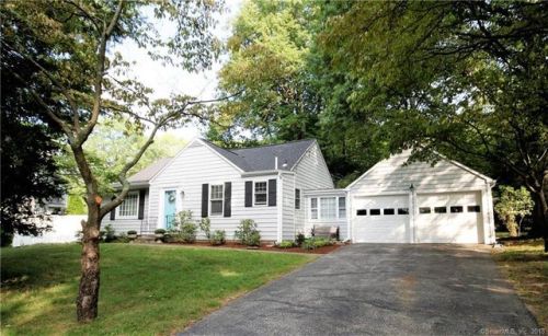 6 Hillandale Mnr, Norwalk, CT 06851-6043