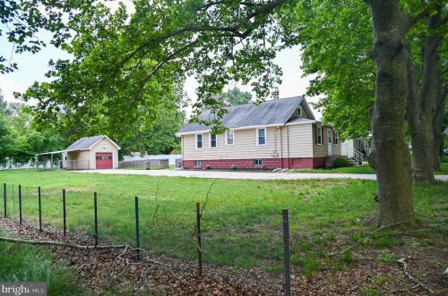 122 Berkley Ave, Mount Royal, NJ 08061-1023