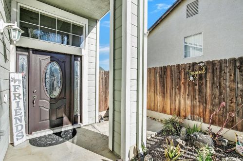 511 De Bord Dr, Tracy, CA 95376-7045