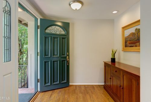 2777 Porter Ave, Altadena, CA 91001-1854
