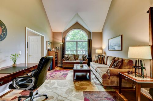 8 Matthew Ct, Dover NJ  07869-1058 exterior