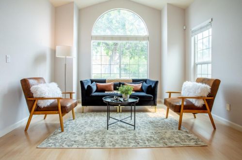 8974 Old Creek Dr, Elk Grove, CA 95758-6140