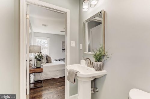 17 Ashcroft Ct, Arnold MD 21012-2406 exterior