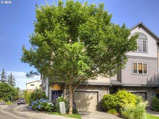 9565 Tephra Ter, Beaverton, OR 97007-9301