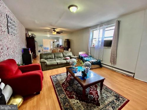 812 Mckean St, Philadelphia PA  19148-2342 exterior