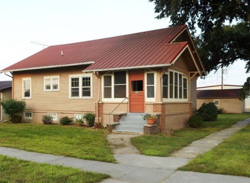 202 Hickory St, Avon, SD 57315