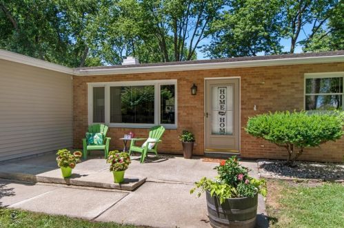 810 Vaughn Dr, Kankakee, IL 60901-7470