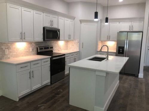 4211 Canada Dr, Dallas TX 75212-1104 exterior