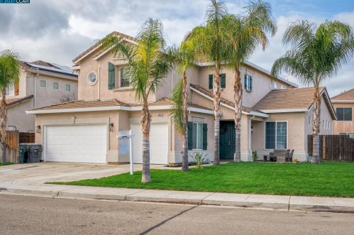 4681 Whirlaway Ln, Tracy, CA 95377-8306