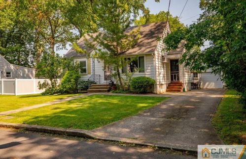 54 5th Ave, Avenel, NJ 07001-1436