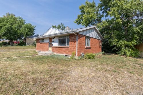 9055 Beechwood Dr, Denver CO  80229-4045 exterior