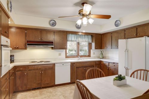 765 Belmont Ln, Saint Paul MN  55109-3508 exterior