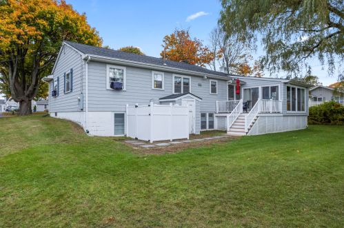 47 Broadway, York, ME 03909-6958