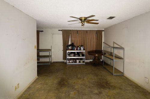 2929 Lucinda Ln, Fort Worth, TX 76119-5647