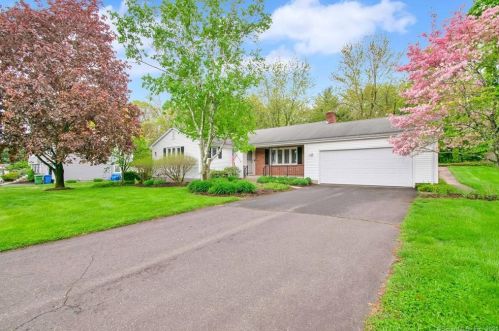 30 Cambridge Dr, Glastonbury, CT 06033-1344