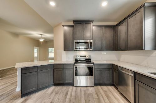 316 Lowery Oaks Trl, Fort Worth TX  76120-1722 exterior