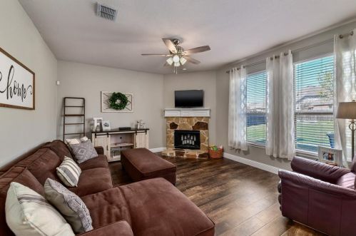 5704 Navigation Ct, Fort Worth TX  76179-5279 exterior